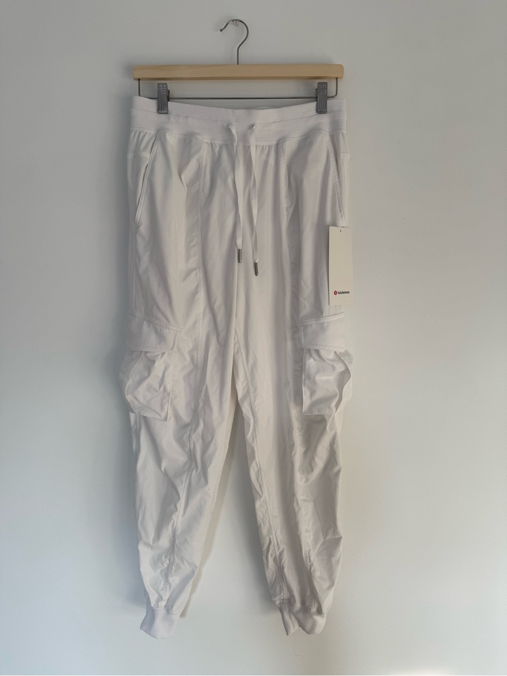 NWT Lululemon Dance Studio Relaxed-Fit Mid-Rise Cargo Jogger White Size Medium